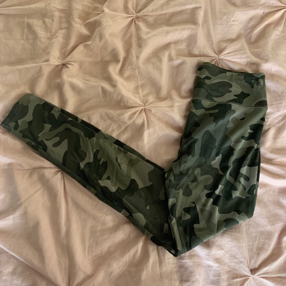 small camo leggings (target)